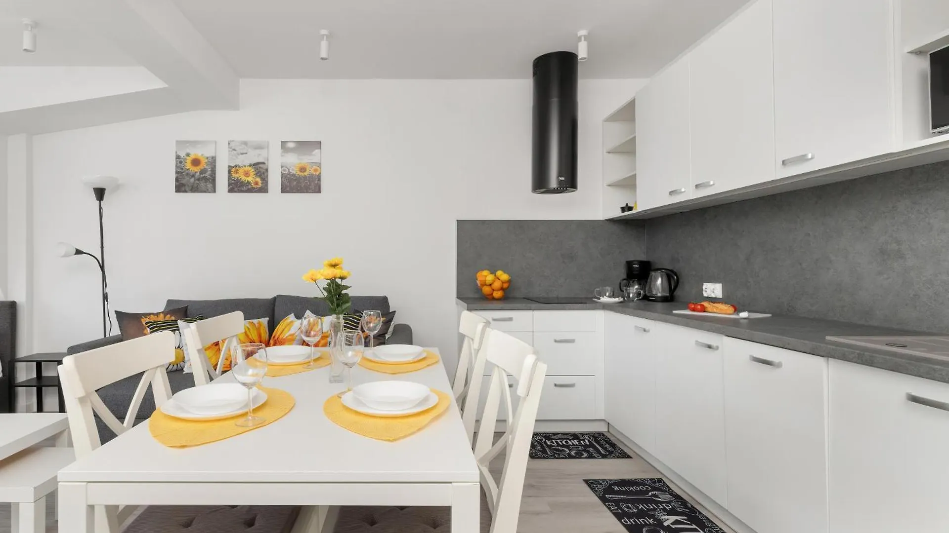 Appartement Sopockie Studio Z Parkingiem Przy Plazy I Molo By Noclegi Renters Sopot