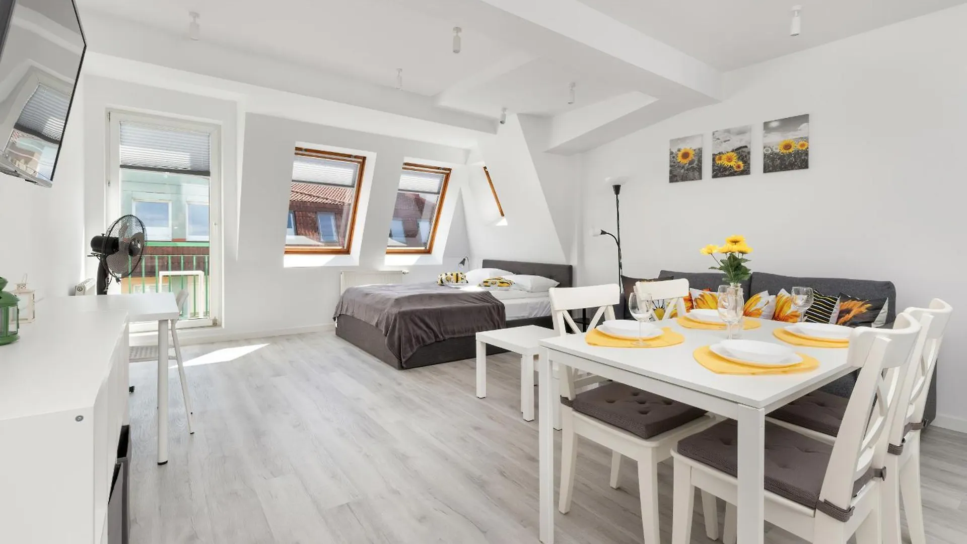 Appartement Sopockie Studio Z Parkingiem Przy Plazy I Molo By Noclegi Renters Sopot
